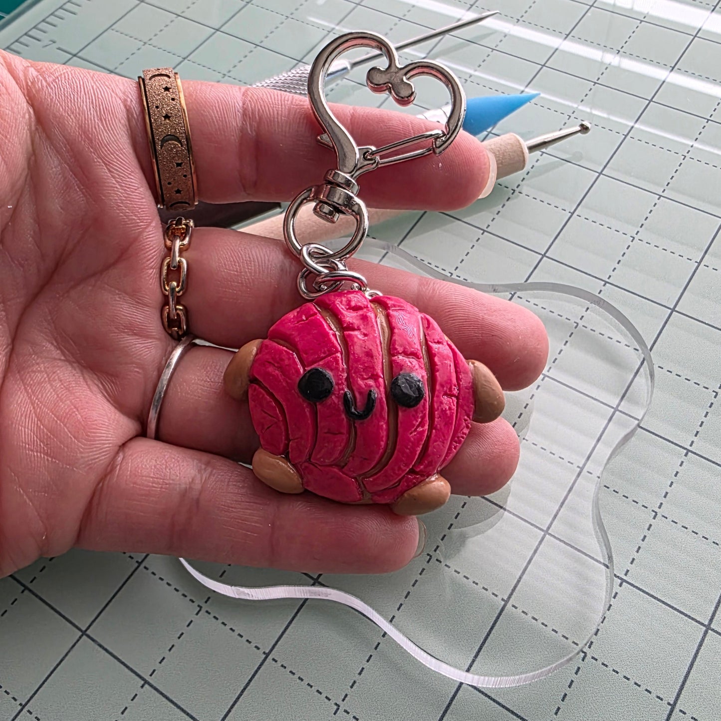 Cute Concha Keychain